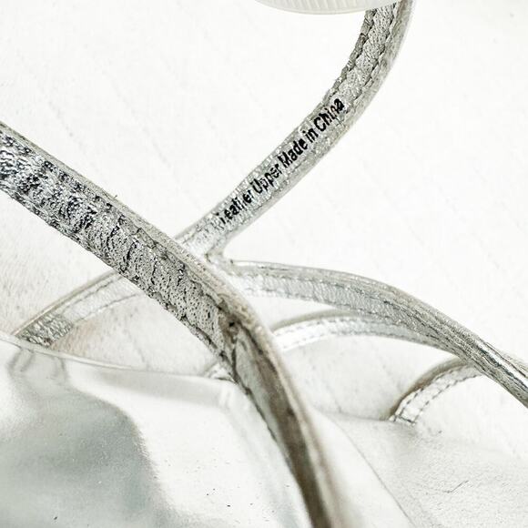 Badgley Mischka Silver Open Toe Strappy Sandal Leather Sole Size 10 - Picture 5 of 6